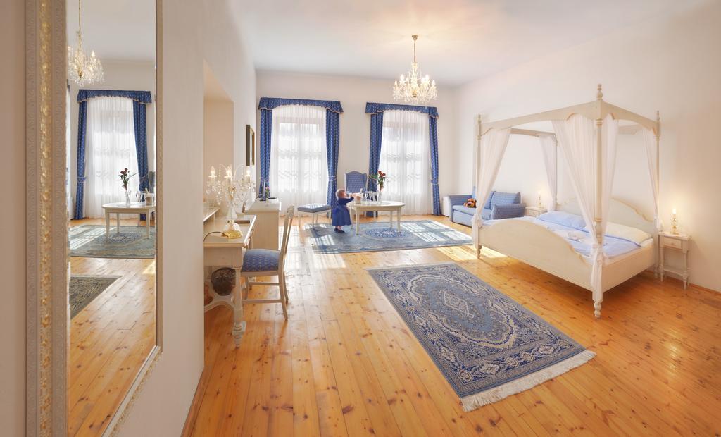 Hotel Ruze Rozmberk Nad Vltavou Ruang foto